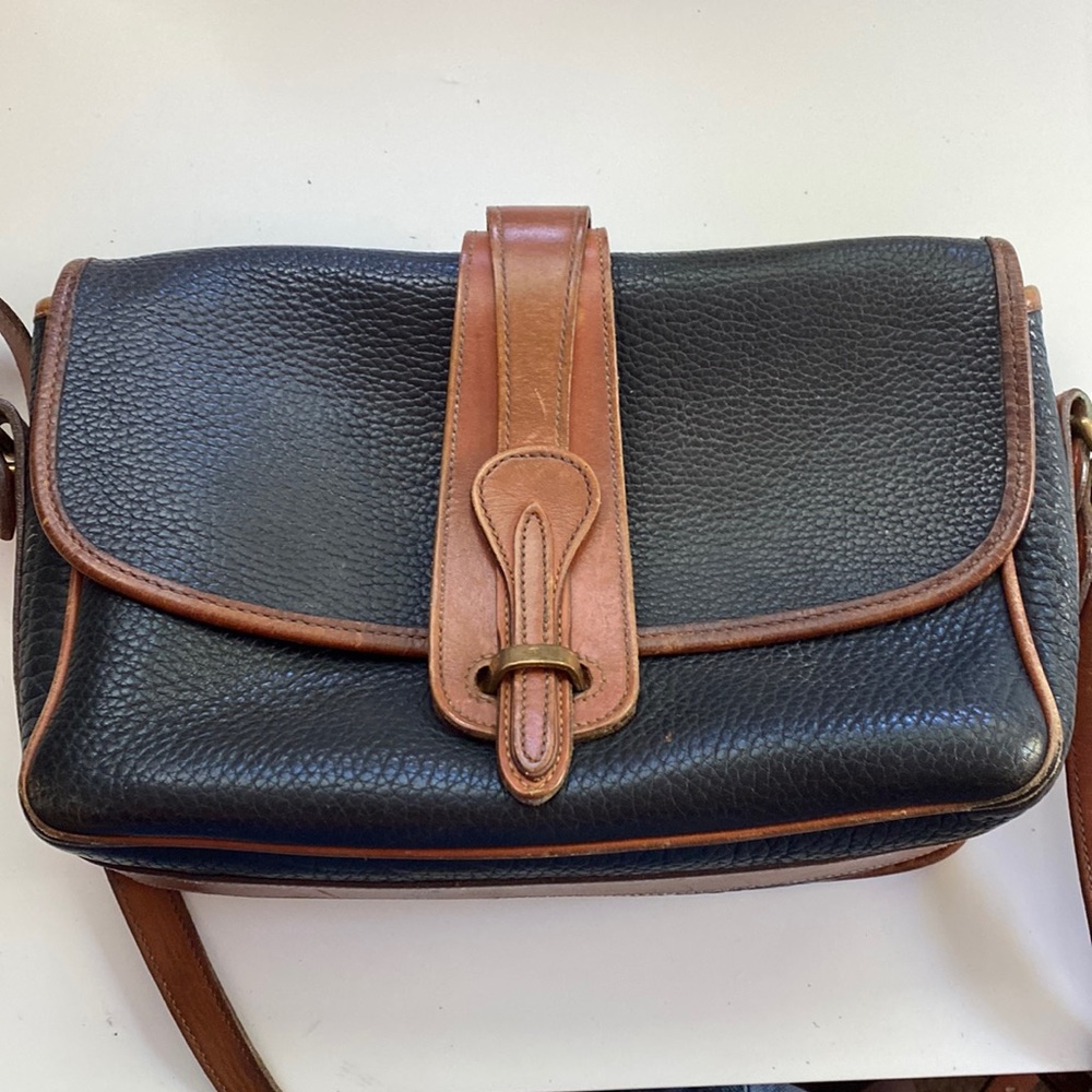 Vintage Dooney & Bourke Cross body bag